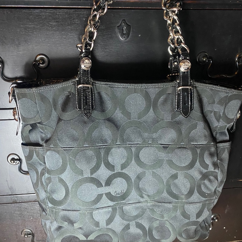 Coach purse - Picture 5 of 8